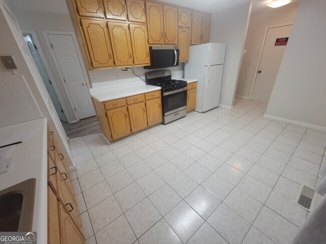 Building Photo - 1326 Lori Ct