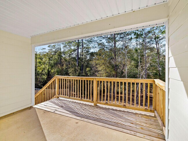 Building Photo - 462 Whispering Creek Ave