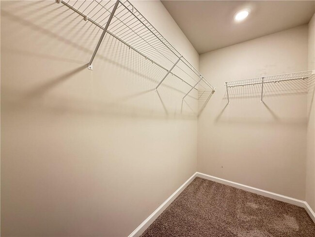 Building Photo - 3756 Davis Cir NW