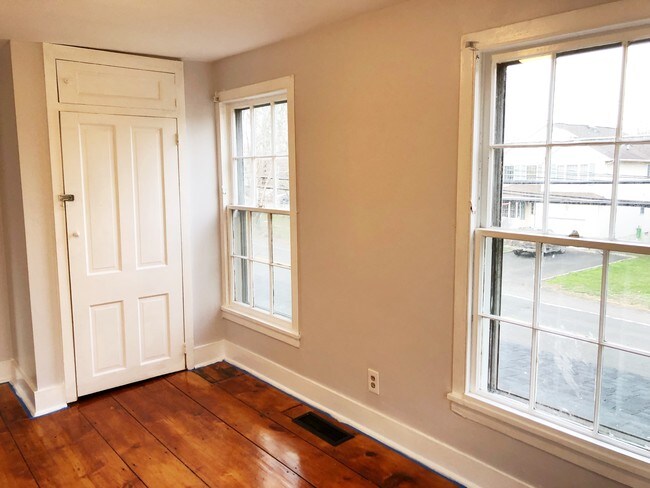 Second Bedroom 2 - 1104 NJ-28