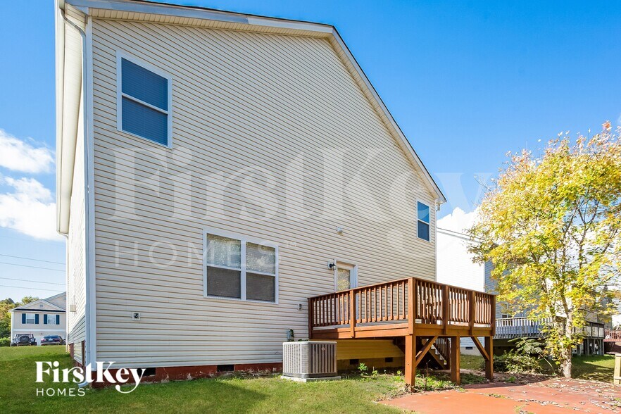 Building Photo - 15221 Chowning Tavern Ln