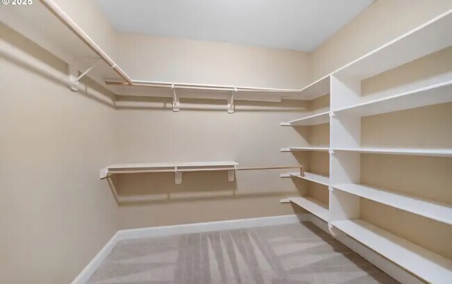 Building Photo - 1292 E Lucas St