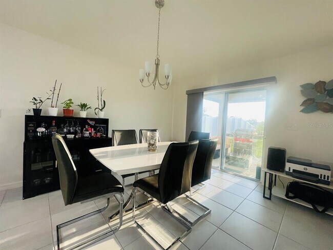 Building Photo - 3166 Sweet Acrs Pl