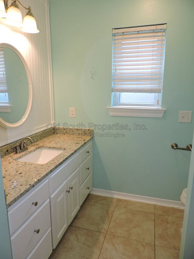 Building Photo - 5016 Challenger Way
