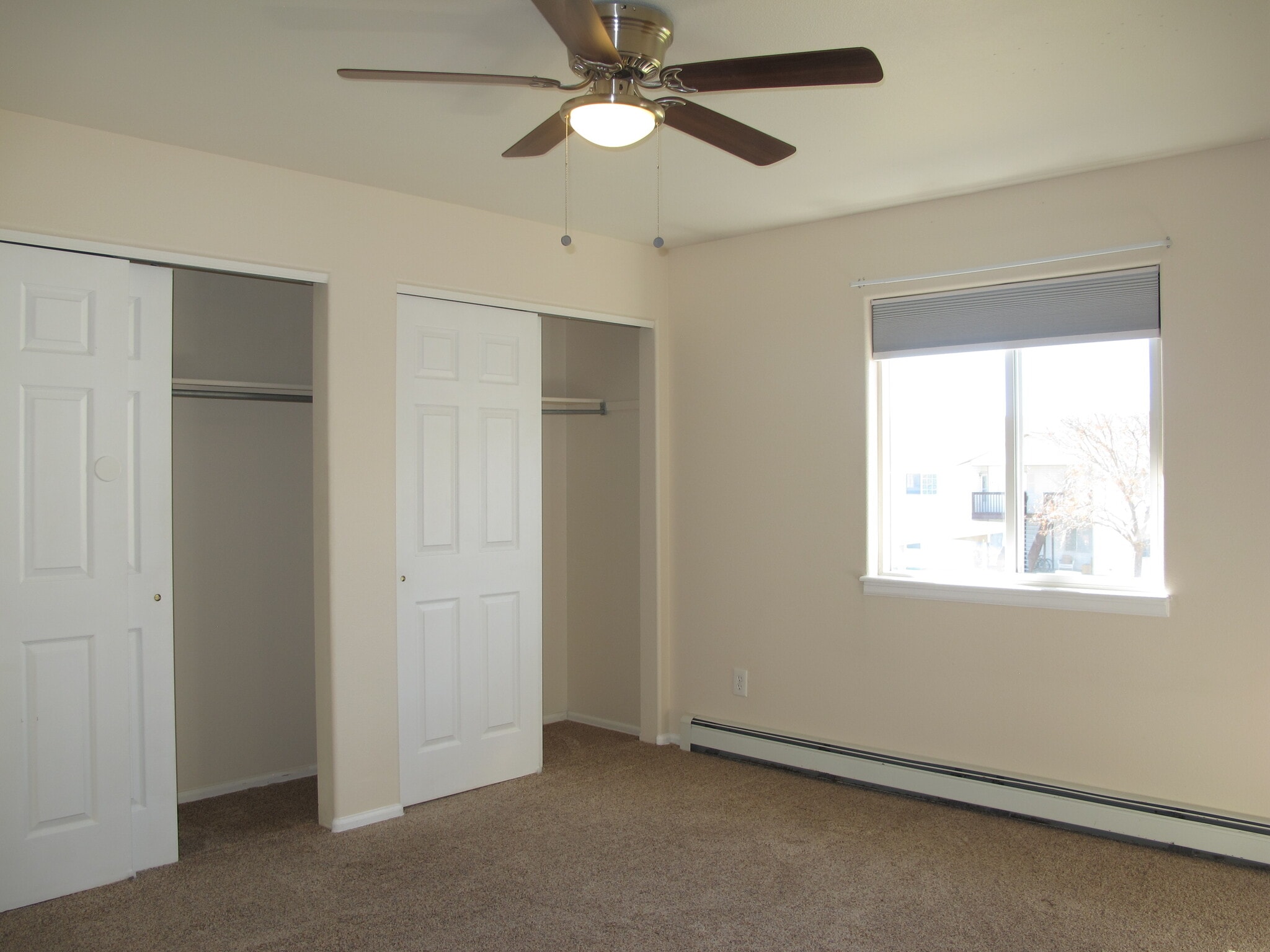 Building Photo - 1143 E Carolina Ave