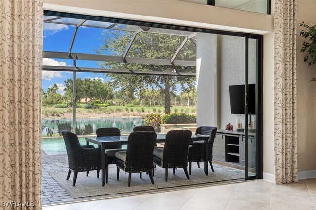 Building Photo - 8828 Savona Ct