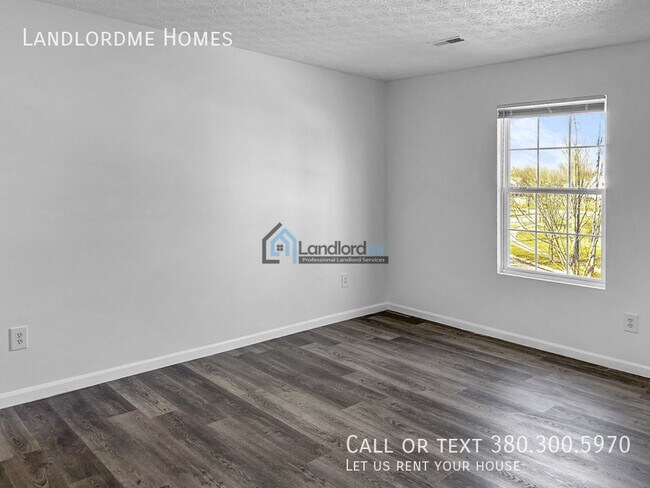 Building Photo - 8111 Royal Elm Dr