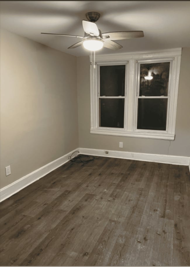 Building Photo - Bright Hill East 1BR — Washer/Dryer, Metro Access & Move-In Ready Comfort!