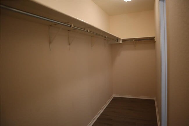 Building Photo - 209 Sunny Brook Dr