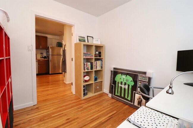 Building Photo - 206 Beacon Ave