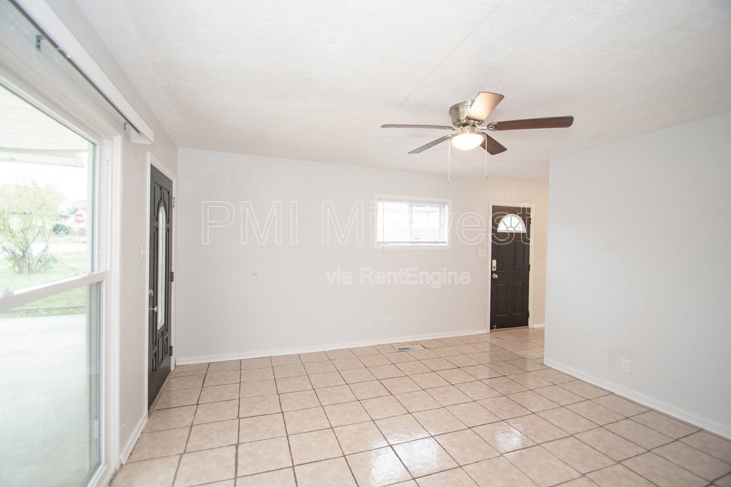 Building Photo - 4610 Karen Dr