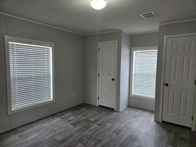 Building Photo - 210 Birch Ln