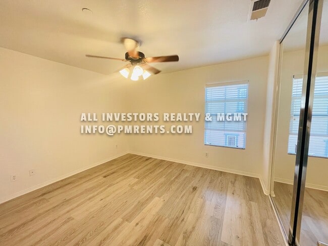 Building Photo - 5554 Nanday Ct