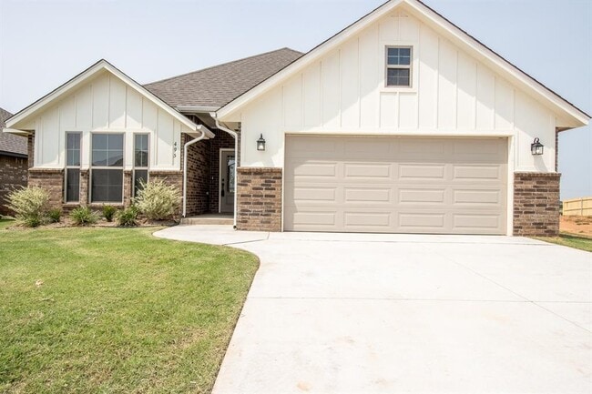 Primary Photo - 495 Cherrybark Dr