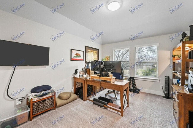 Building Photo - 7741 Reis Ln