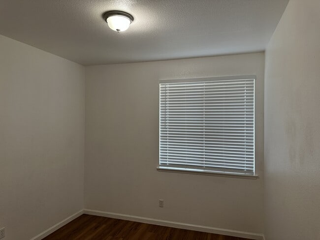 Building Photo - 91 W Recreo Ct