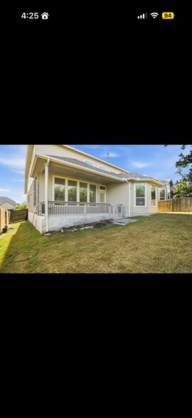 Building Photo - 1610 Buckner Pl