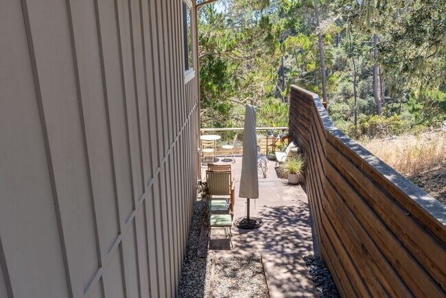 Building Photo - Hilltop Monterey Home