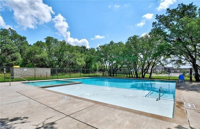 Building Photo - 1237 Lucca Dr