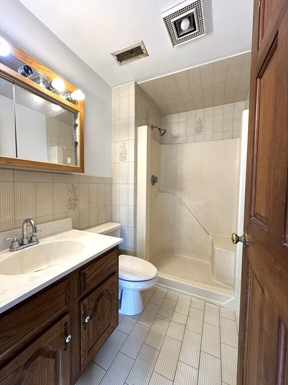 Building Photo - 224 Park St