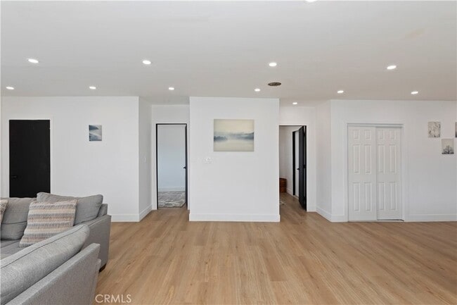 Building Photo - 7830 Casa Blanca St