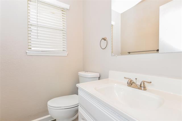 Building Photo - 926 Wateka Way