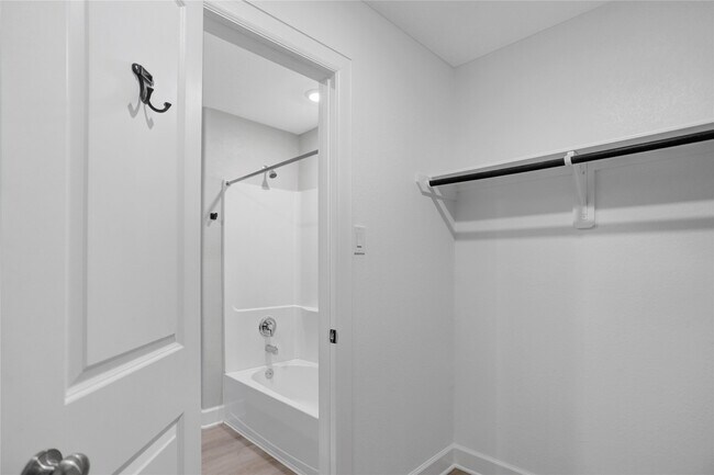 Building Photo - 4235 Palmetto Grv Ln