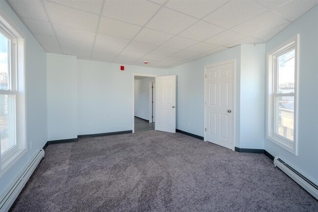 Building Photo - 74 Massabesic St