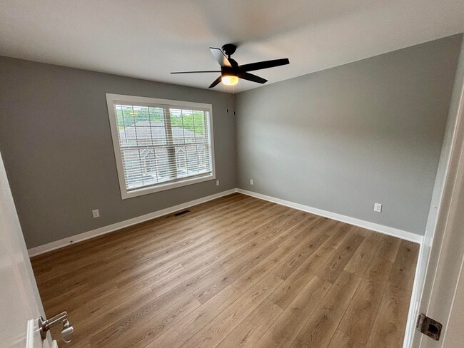 Building Photo - 1611 KY-1247