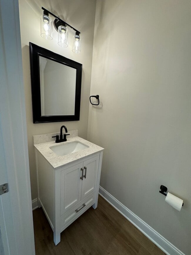 Building Photo - West AVL - Modern, 2-Bedroom Townhome