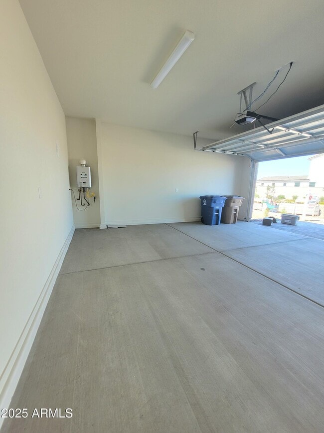 Building Photo - 21377 E Timberline Rd