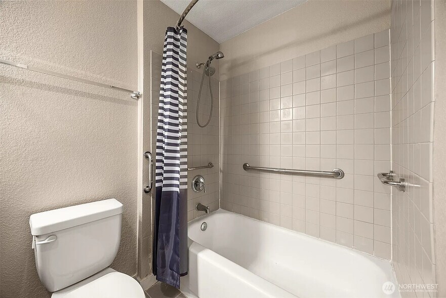 Building Photo - 1311 12th Ave S