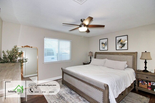 Building Photo - 1437 Mariposa Ct