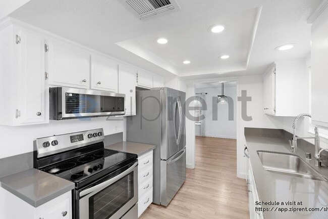 Building Photo - 9421 Feickert Dr