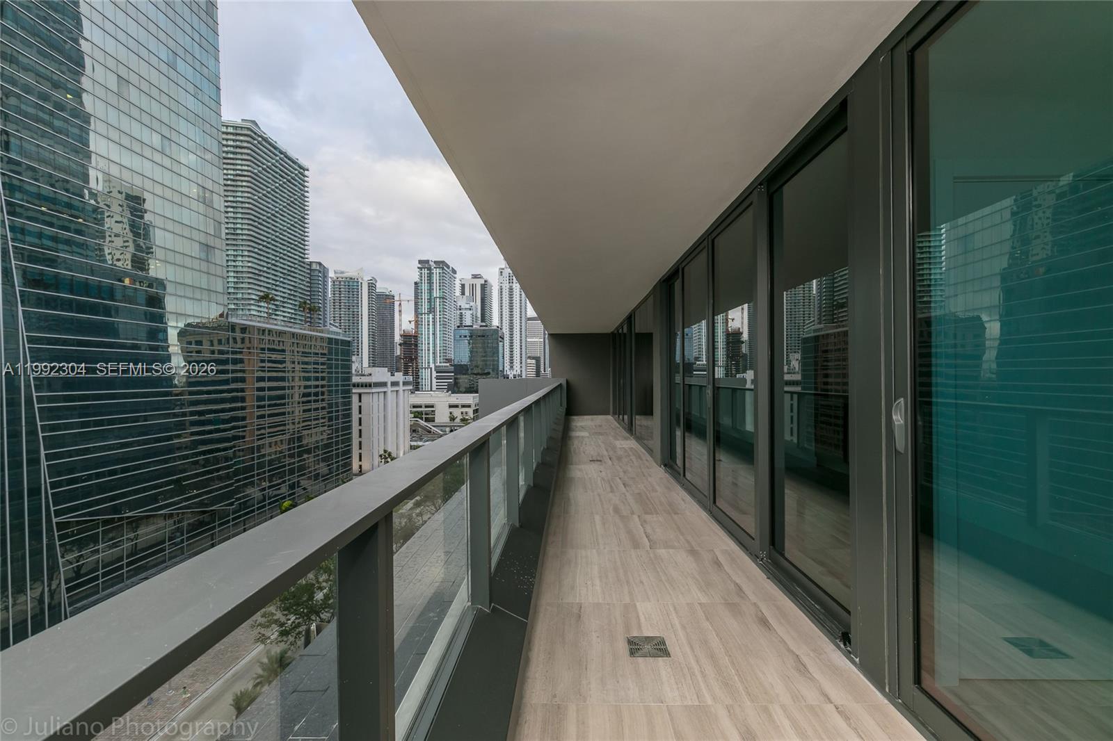 Building Photo - 1451 Brickell Ave
