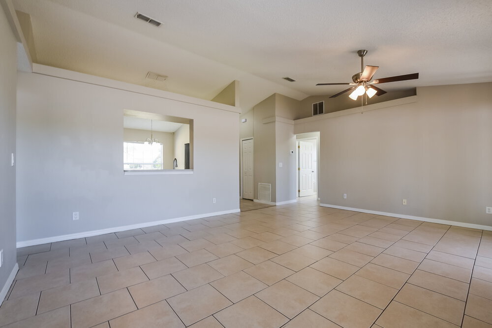 Building Photo - 11752 Foxglove Dr