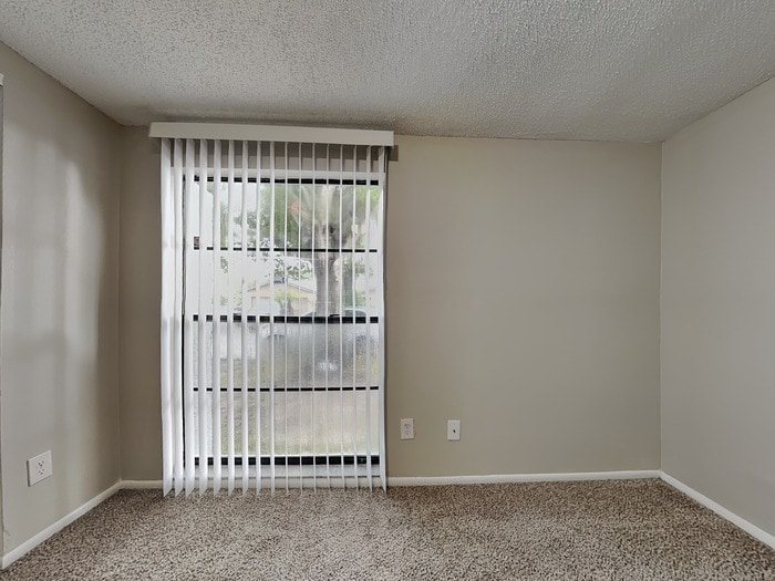 Building Photo - 9402 Lonsdale Ct