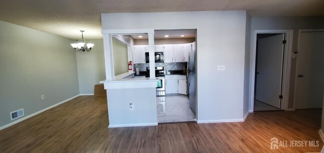 Building Photo - 261 Kempsey Dr