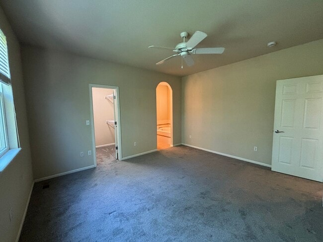 Building Photo - 3903 Rock Creek Dr