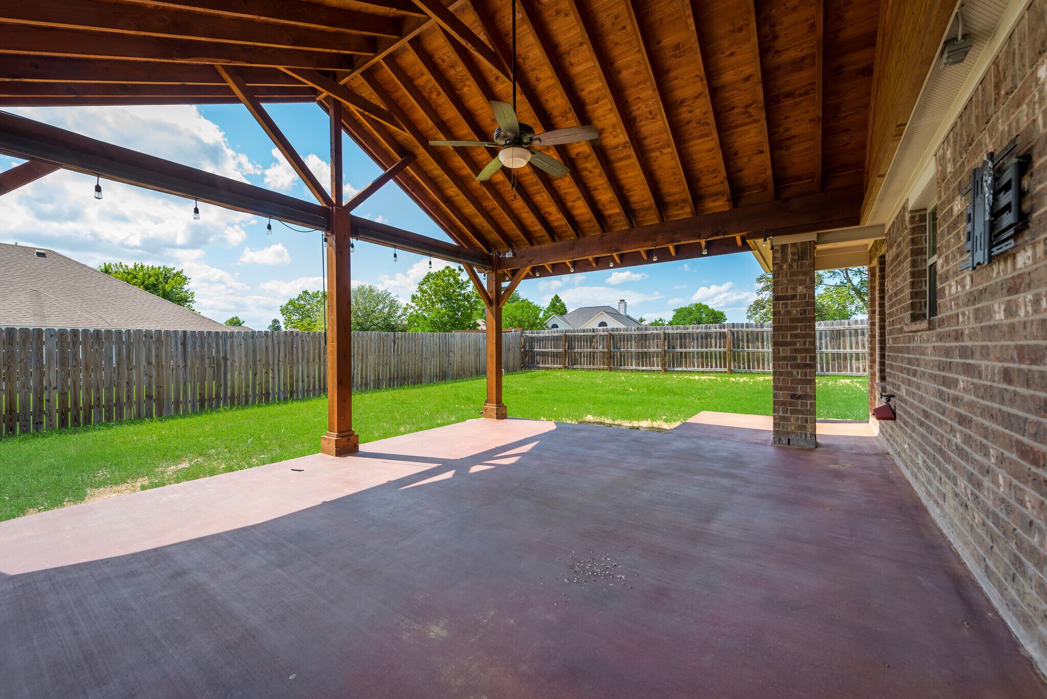Building Photo - 200 Irick Ct