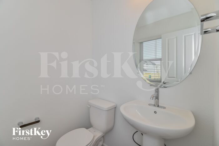 Building Photo - 6951 Shunka Ln