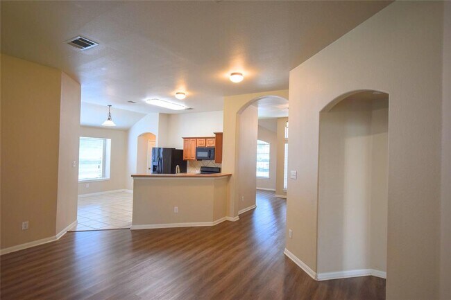 Building Photo - 102 Newport Landing Pl