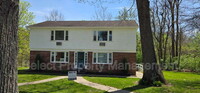 Building Photo - 3839 Sleepy Hollow Ln