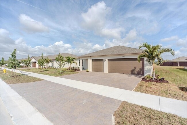 Building Photo - 17431 286th St