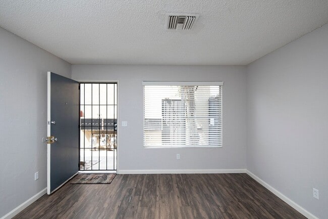Building Photo - 441 Dominguez Way