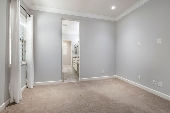 Building Photo - Gorgeous and spacious home in Gilbert, AZ!