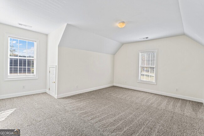 Building Photo - 147 Bayberry Hls