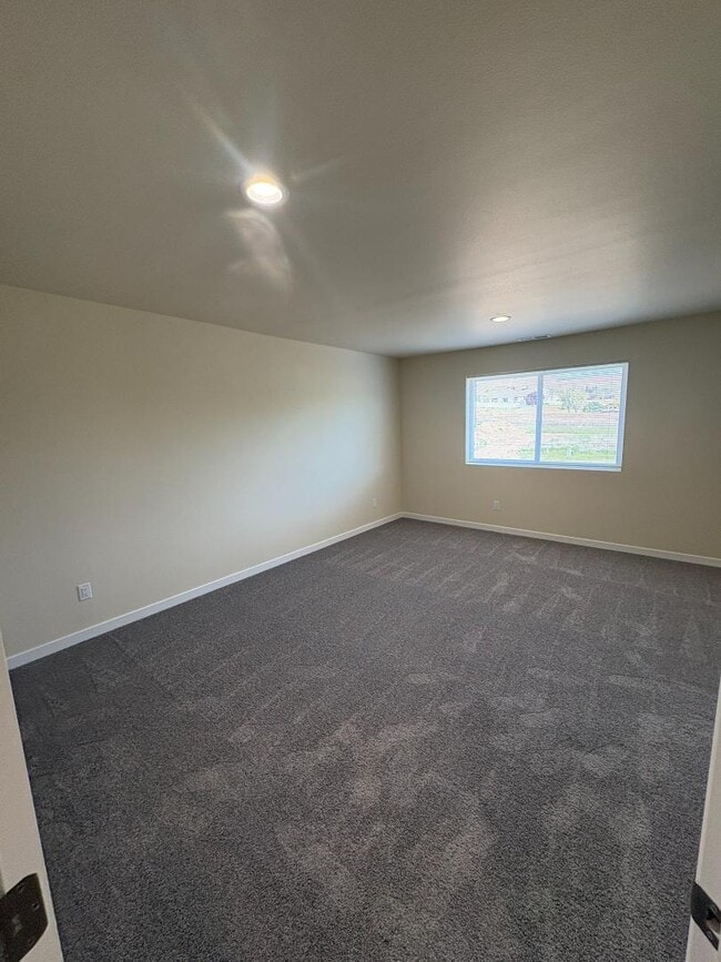 Building Photo - 9005 Nafizah Way