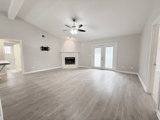 Building Photo - Single Family Home in the Heart of Mandarin!