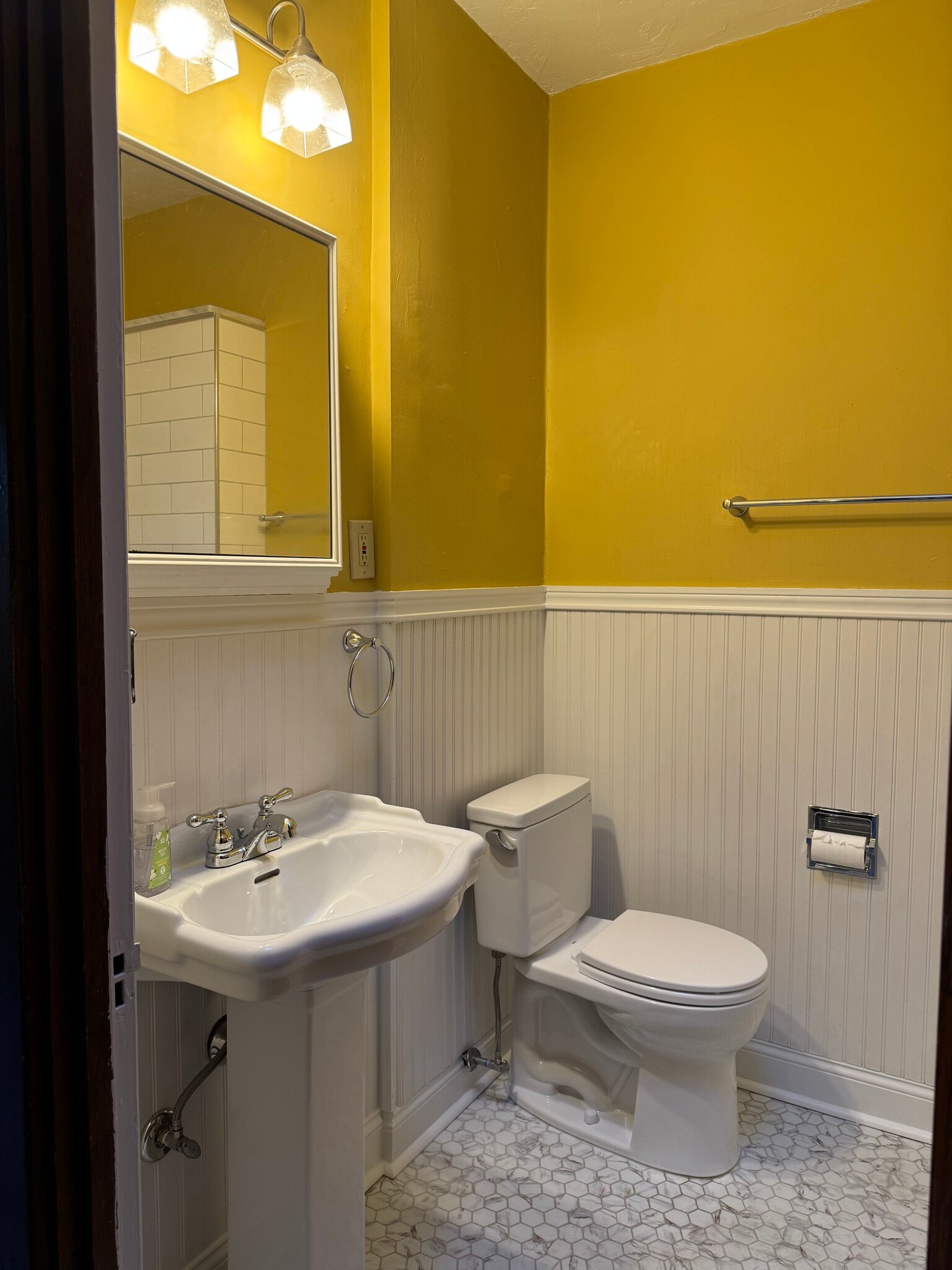 Bath - 504 Todd St